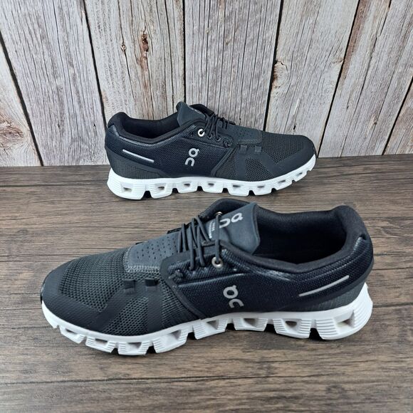 On Cloud 5 Slip On Bungee Lace Running Shoes Black White Women's Sz 9.5 (GUC) - Picture 5 of 9